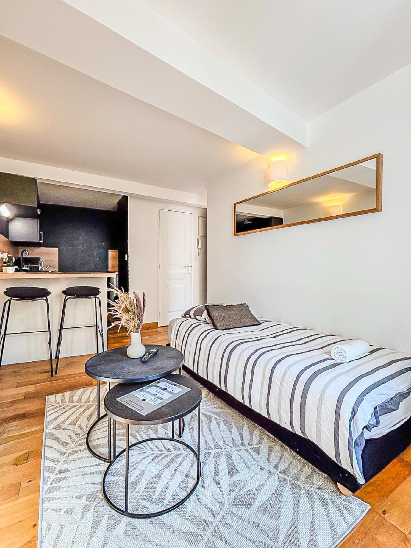Apartamento Les Saints Nico A 5 Min Port, Gare & Centre